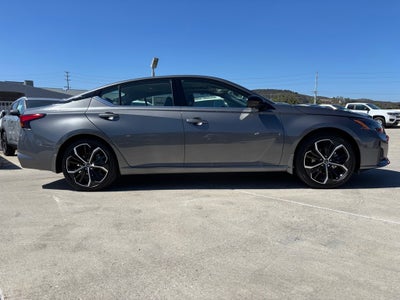 2025 Nissan Altima SR