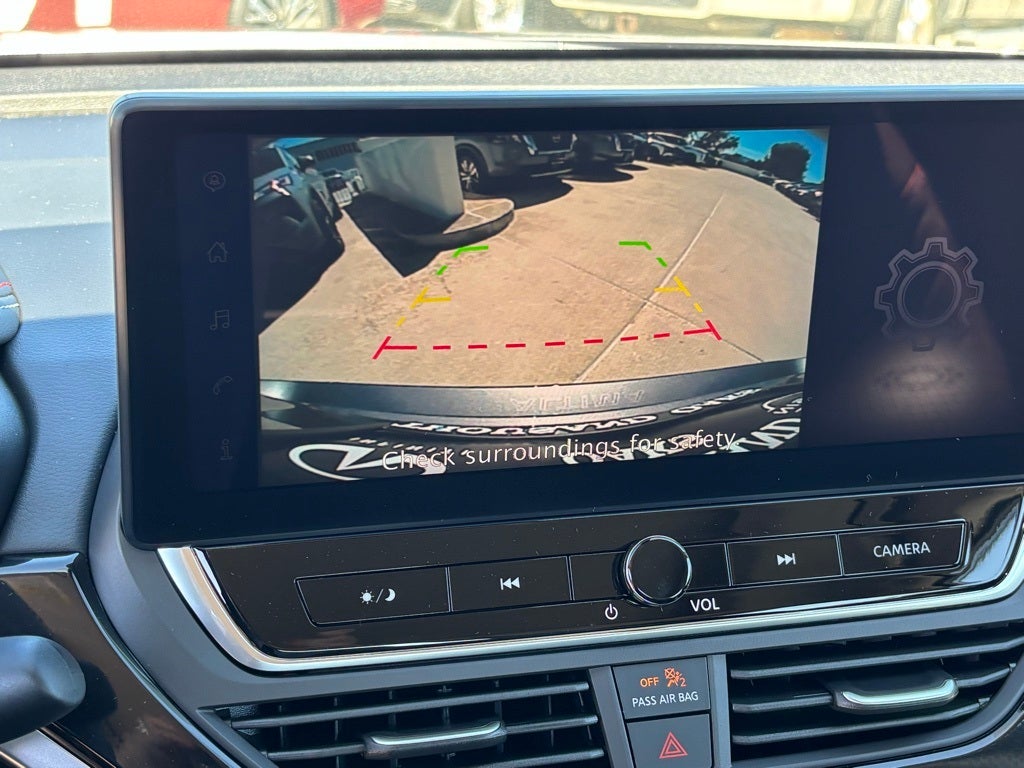 2025 Nissan Altima SR