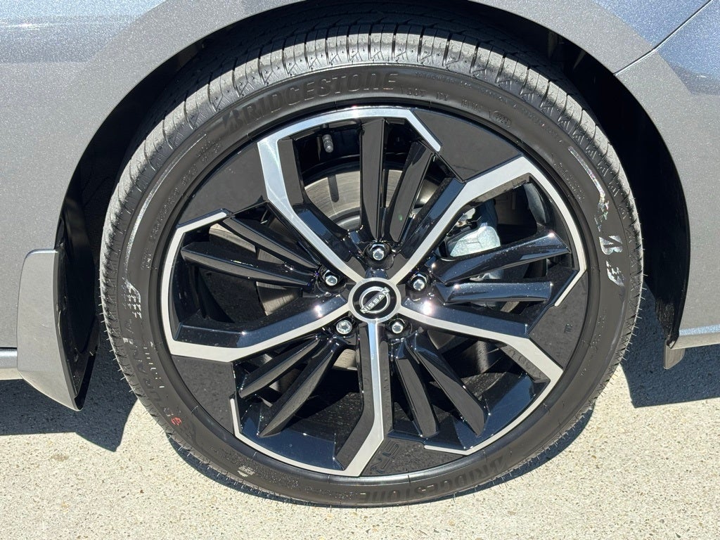 2025 Nissan Altima SR