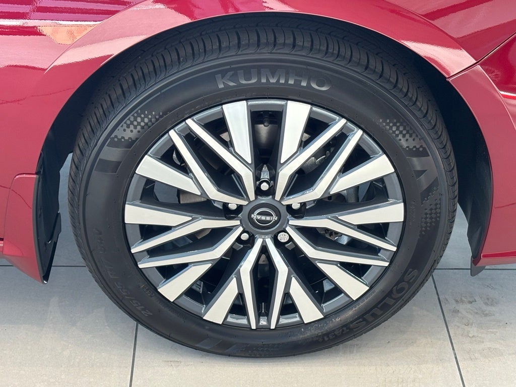 2025 Nissan Altima SV