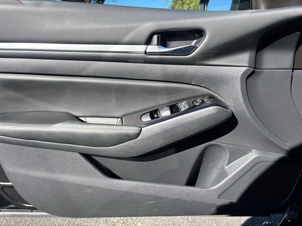 2023 Nissan Altima SV