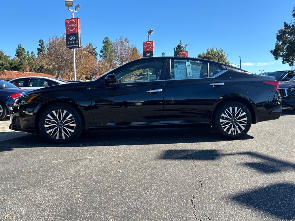 2023 Nissan Altima SV