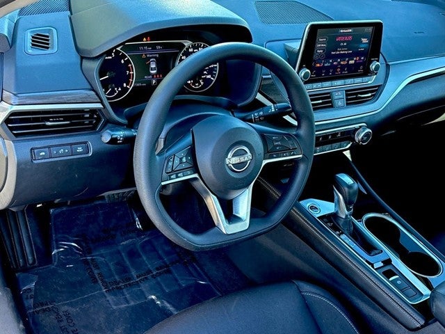 2023 Nissan Altima SV