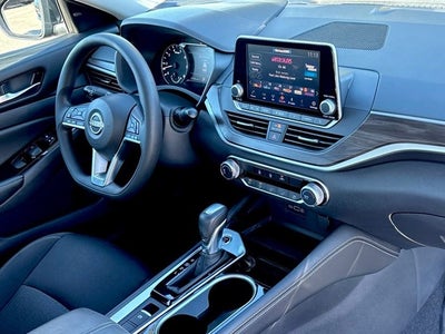 2023 Nissan Altima SV