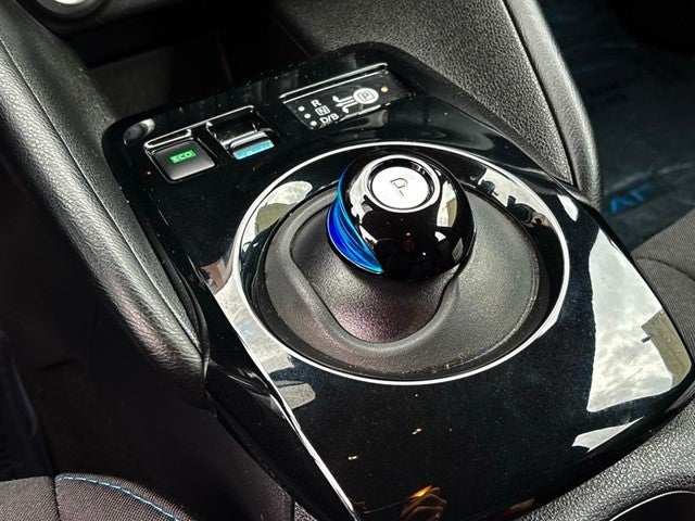 2023 Nissan Leaf SV Plus