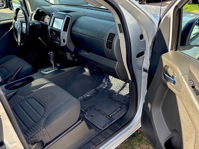 2020 Nissan Frontier SV