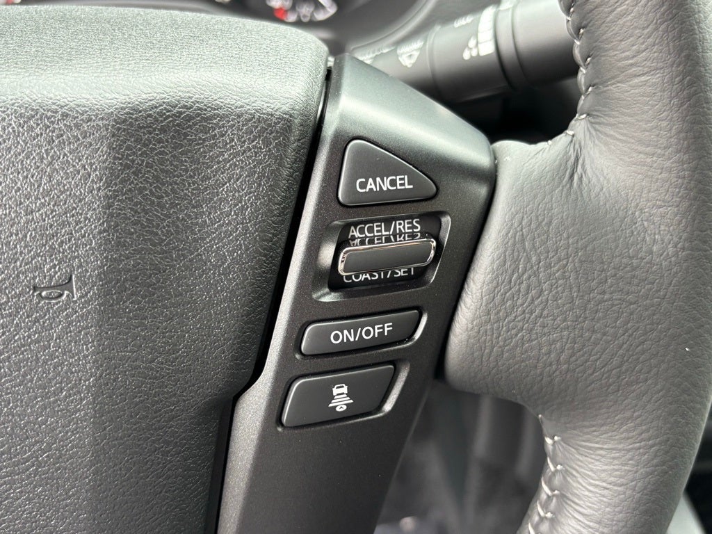 2025 Nissan Frontier Crew Cab SV