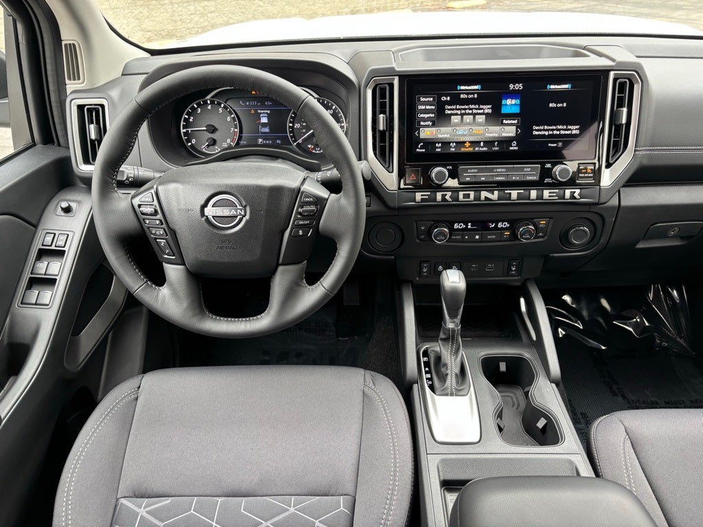 2025 Nissan Frontier Crew Cab SV