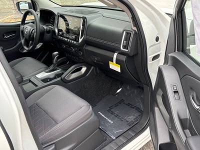 2025 Nissan Frontier Crew Cab SV