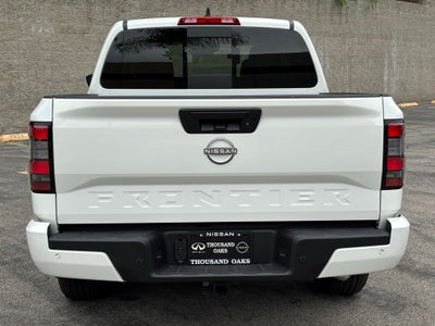 2025 Nissan Frontier Crew Cab SV
