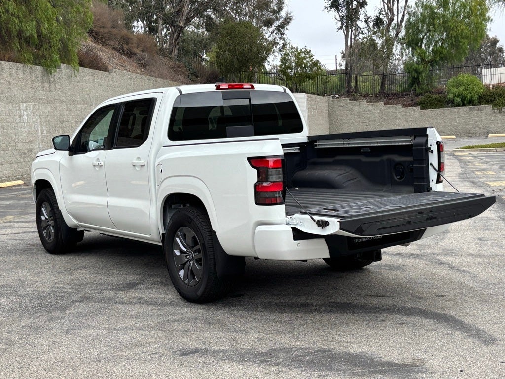 2025 Nissan Frontier Crew Cab SV