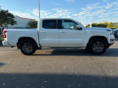 2025 Nissan Frontier Crew Cab SV