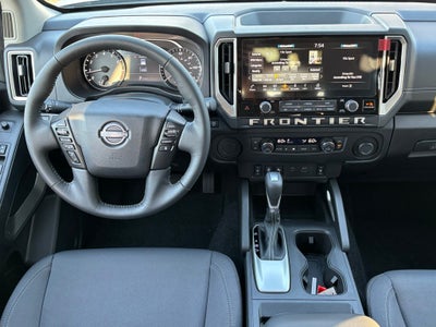 2025 Nissan Frontier Crew Cab SV