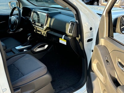 2025 Nissan Frontier Crew Cab SV