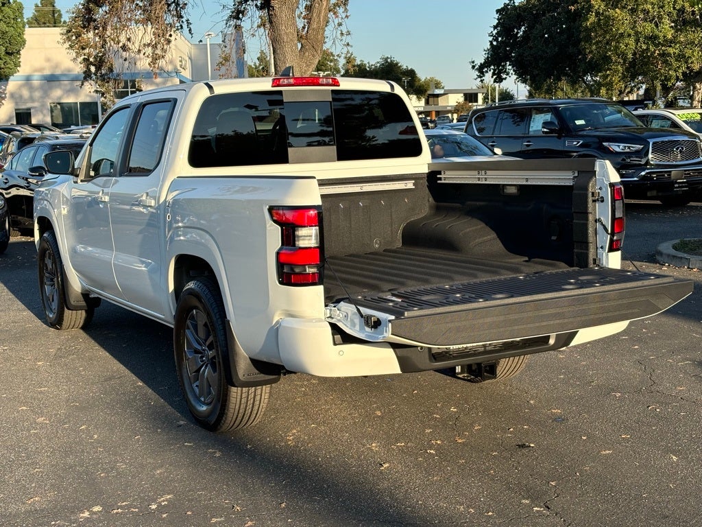 2025 Nissan Frontier Crew Cab SV