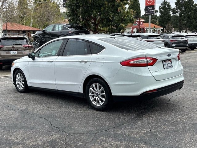 2016 Ford Fusion S