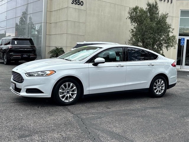 2016 Ford Fusion S