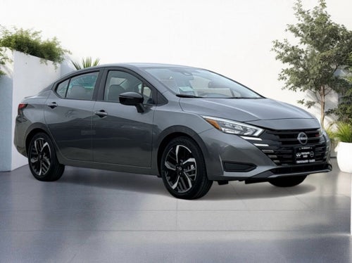 2025 Nissan Versa SR