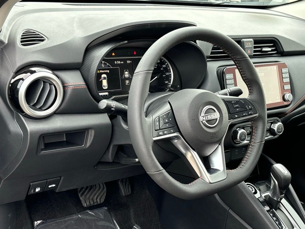 2025 Nissan Versa SR