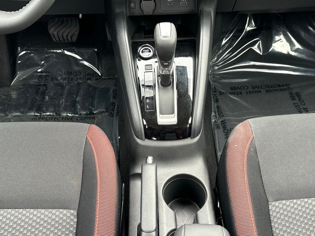 2025 Nissan Versa SR