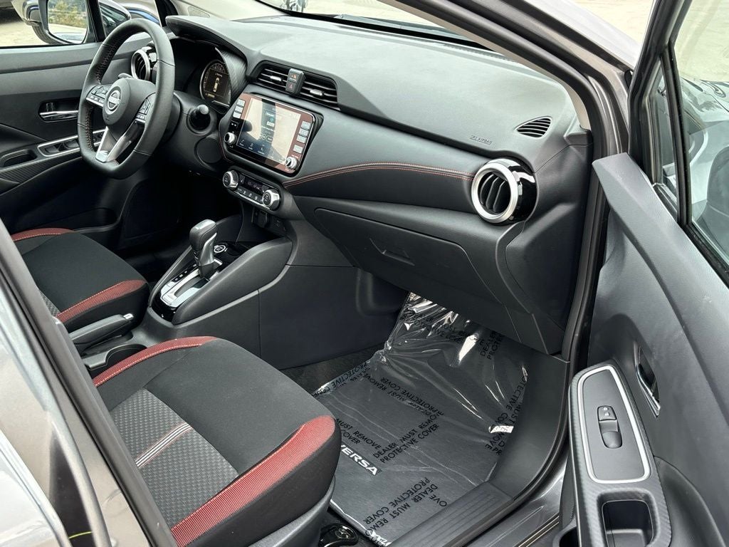 2025 Nissan Versa SR