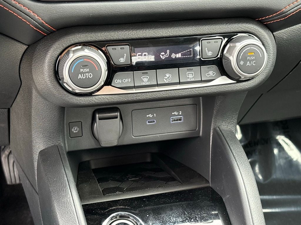 2025 Nissan Versa SR