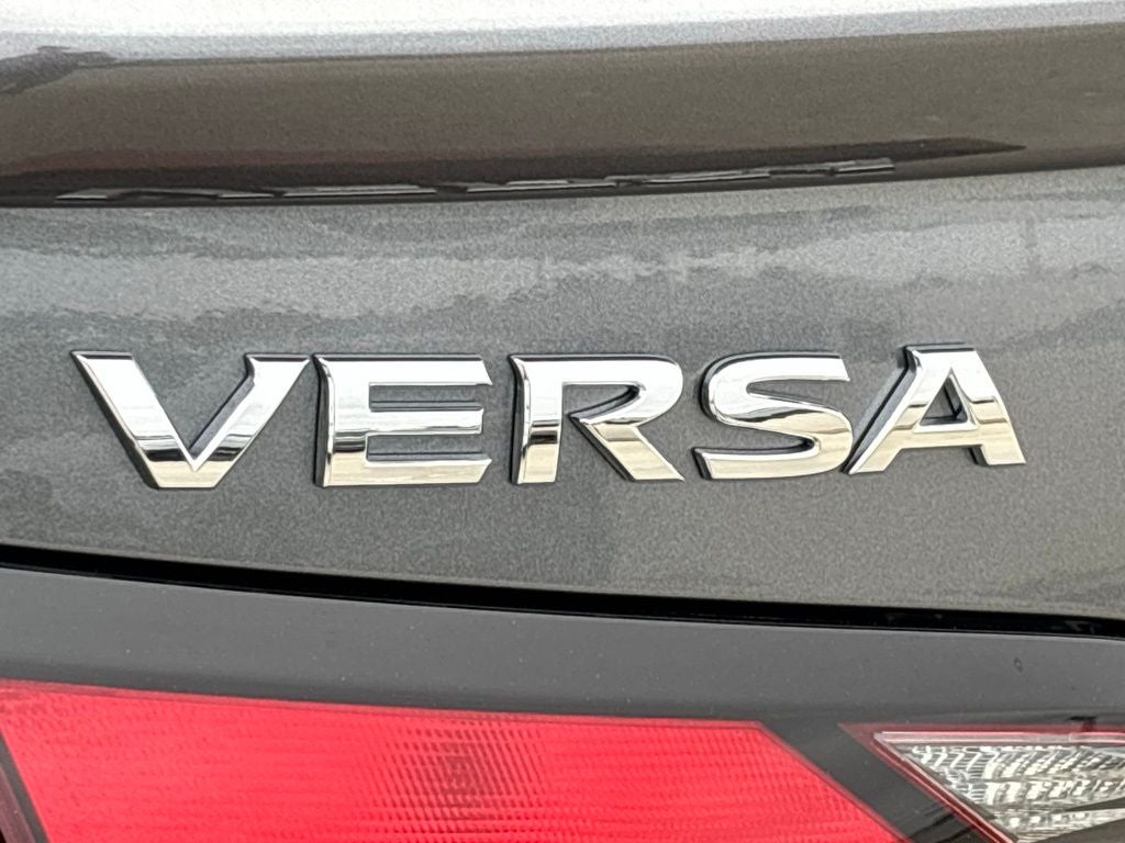 2025 Nissan Versa SR