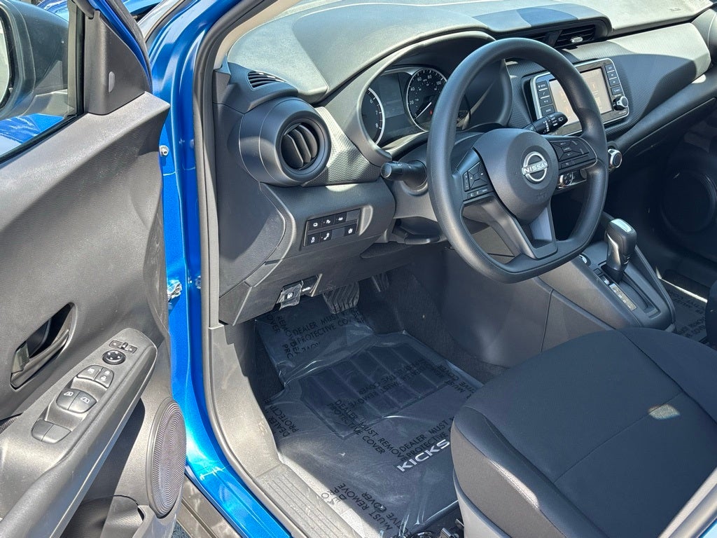 2025 Nissan Kicks Play S