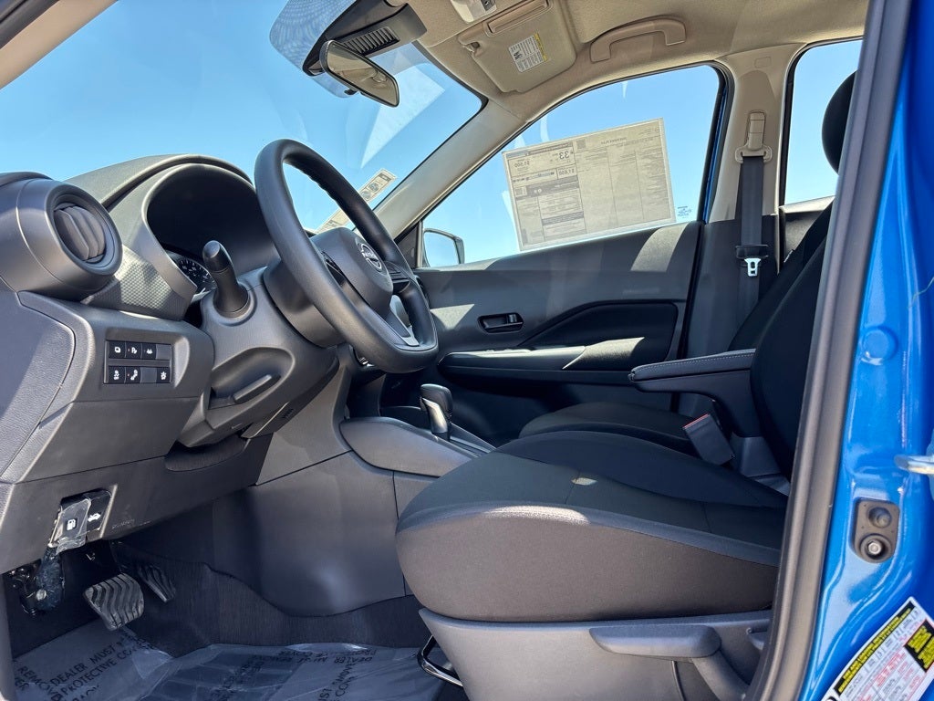 2025 Nissan Kicks Play S