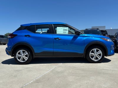 2025 Nissan Kicks Play S