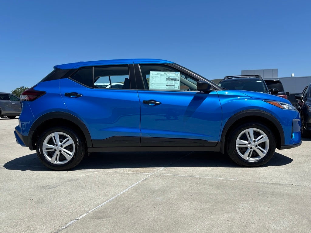 2025 Nissan Kicks Play S