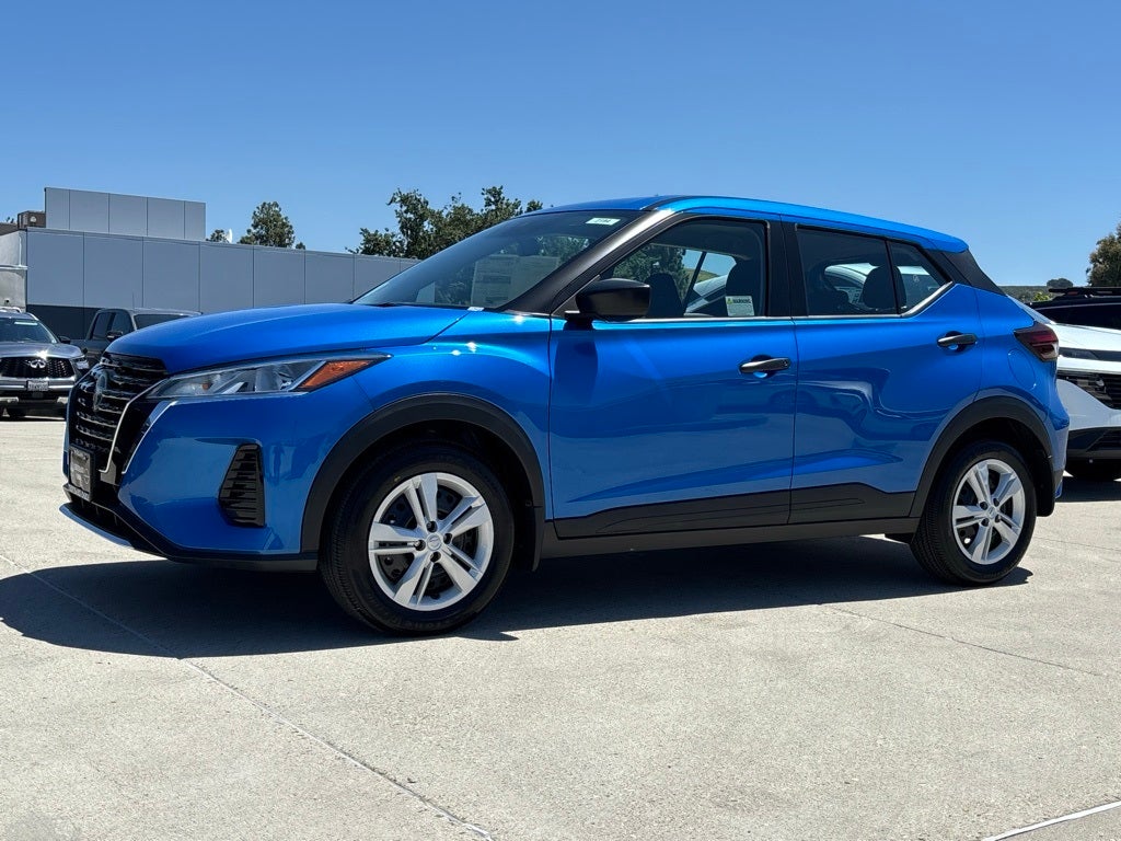 2025 Nissan Kicks Play S