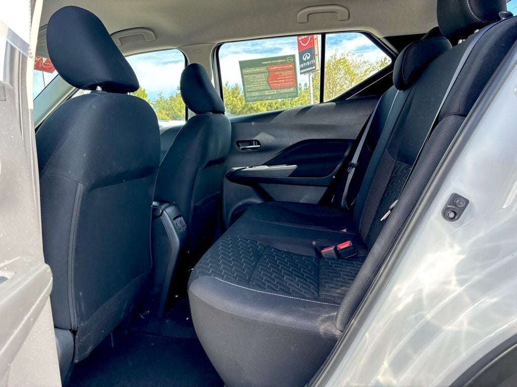 2023 Nissan Kicks SV