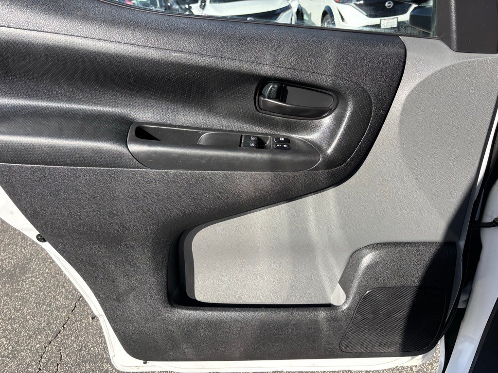 2021 Nissan NV200 S