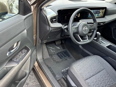 2025 Nissan Kicks SV