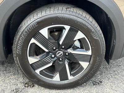 2025 Nissan Kicks SV