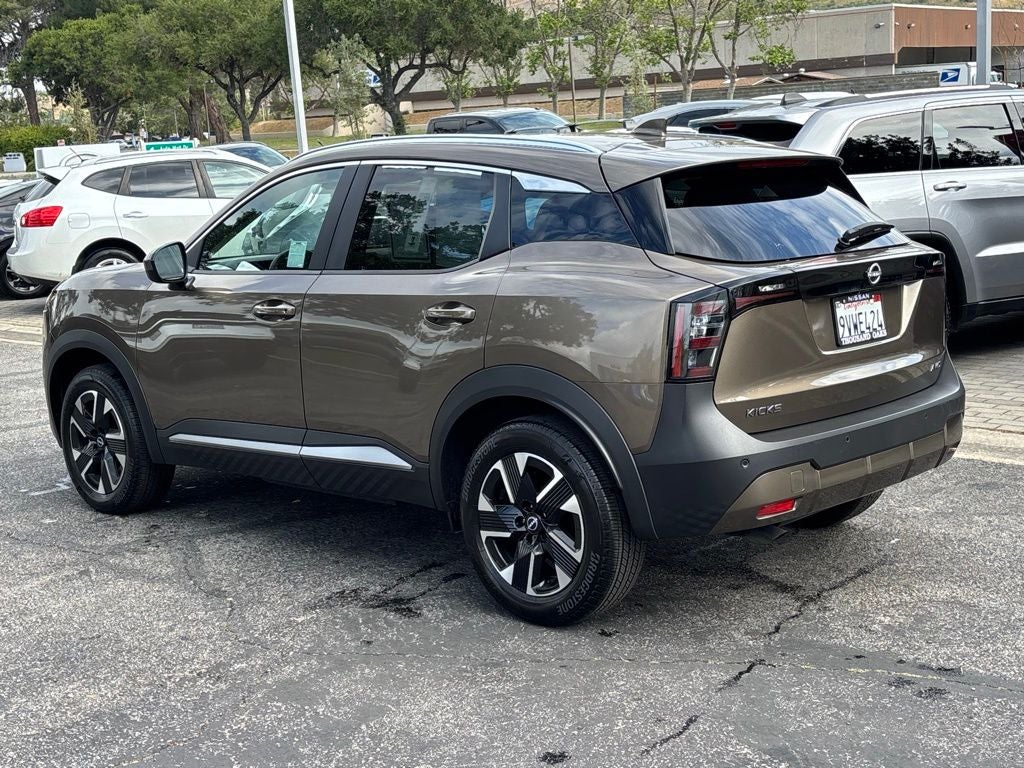 2025 Nissan Kicks SV