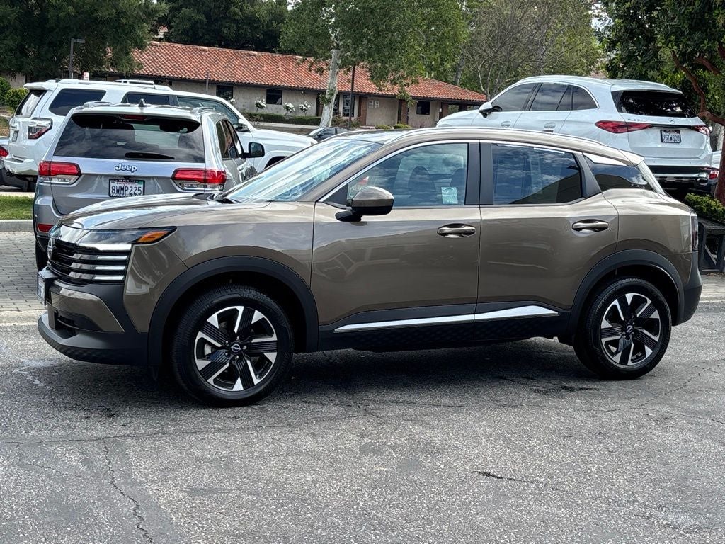 2025 Nissan Kicks SV