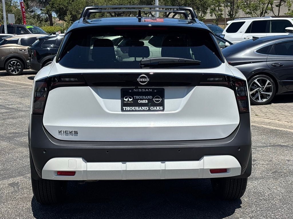 2026 Nissan Kicks SV
