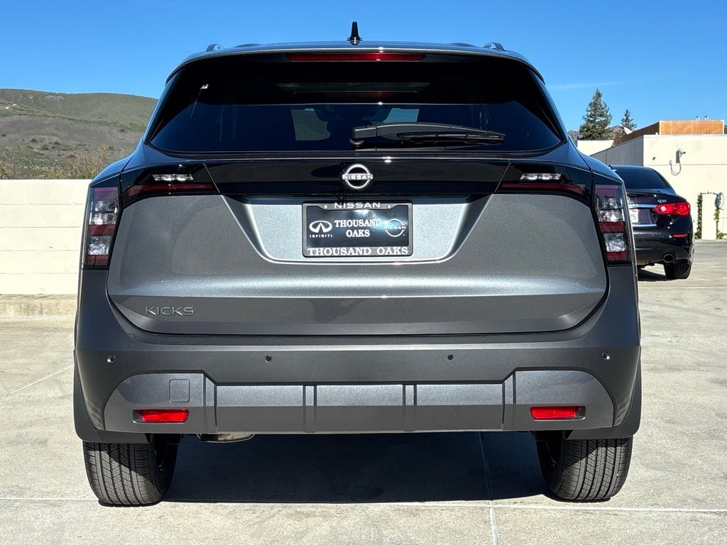 2026 Nissan Kicks SV