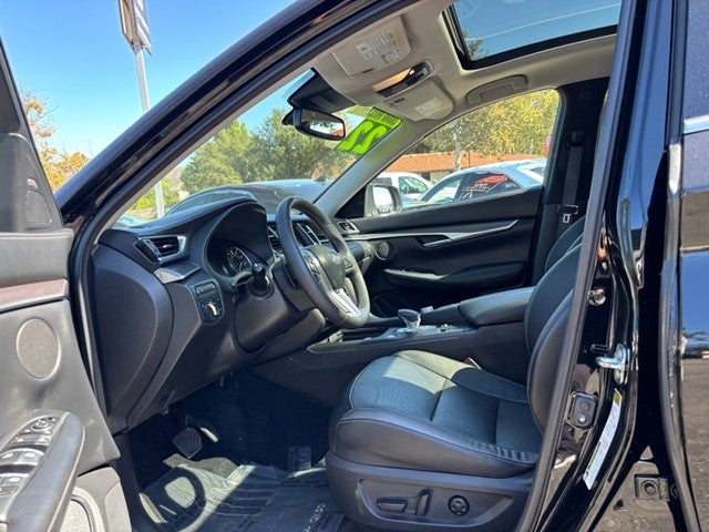 2022 INFINITI QX50 LUXE FWD