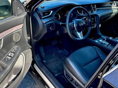 2022 INFINITI QX50 LUXE FWD