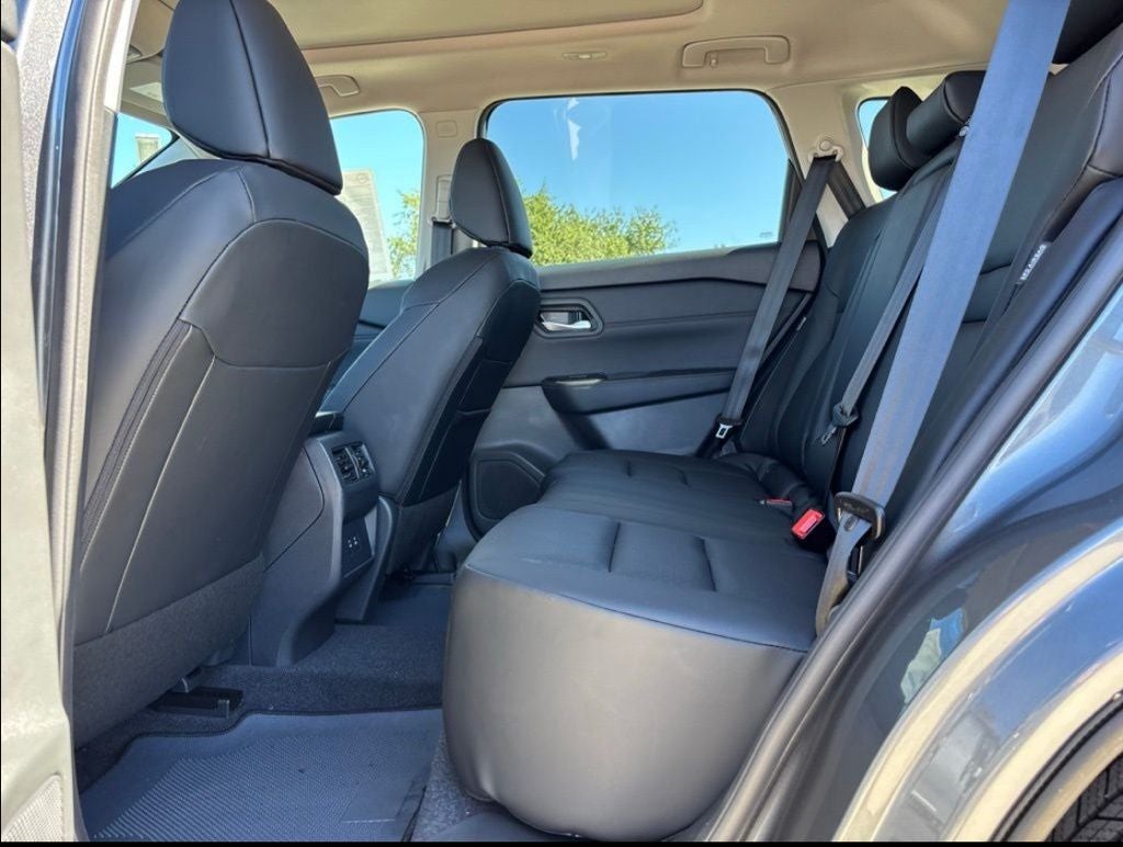 2026 Nissan Rogue Dark Armor™