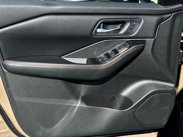 2025 Nissan Rogue Rock Creek®