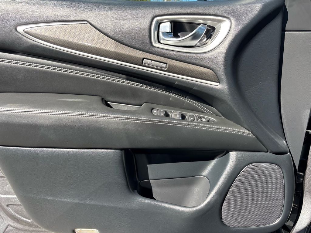 2019 INFINITI QX60 LUXE FWD