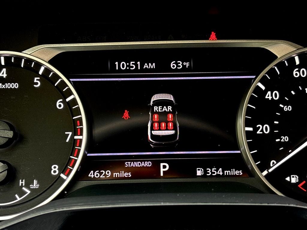 2024 Nissan Pathfinder SV
