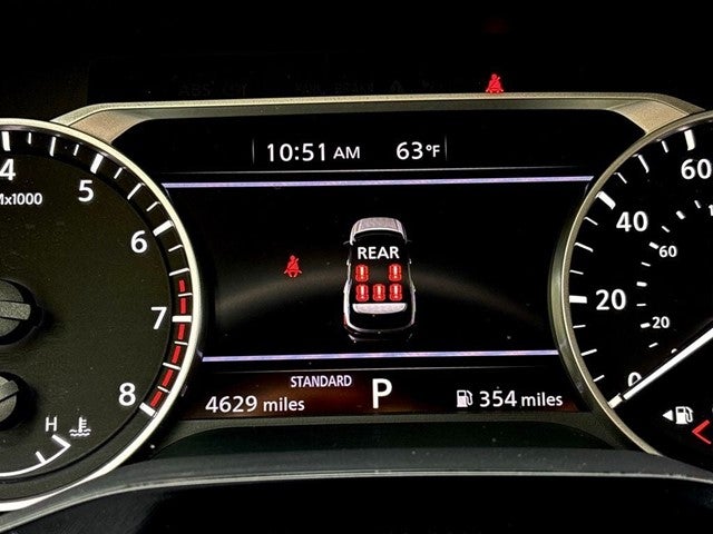 2024 Nissan Pathfinder SV
