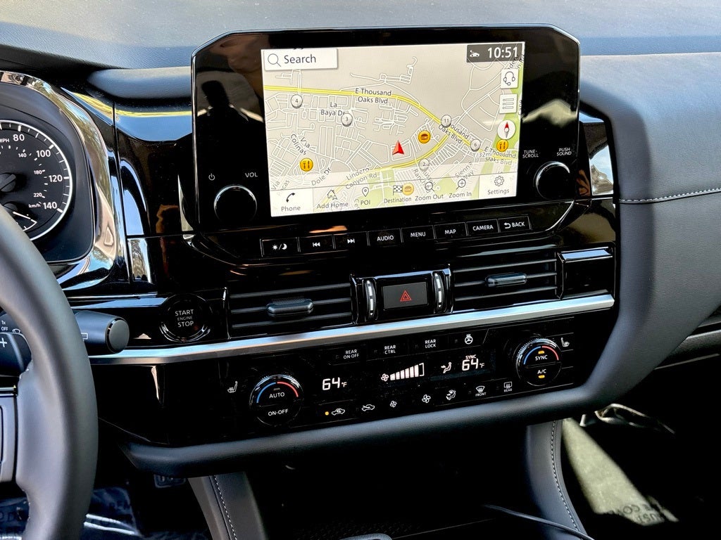 2025 Nissan Pathfinder SL