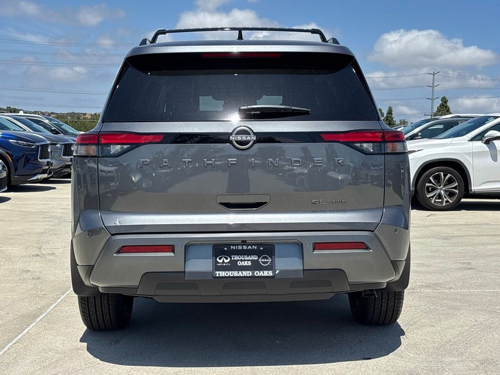 2026 Nissan Pathfinder SL