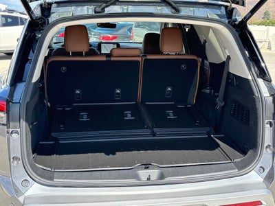 2025 Nissan Pathfinder Platinum